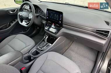 Лифтбек Hyundai Ioniq 2020 в 