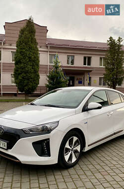 Хетчбек Hyundai Ioniq 2018 в 