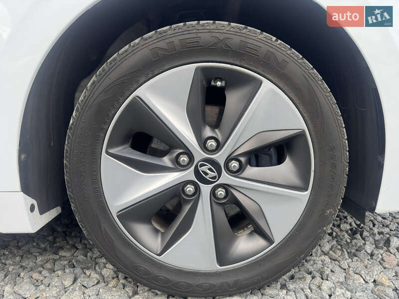 Хетчбек Hyundai Ioniq 2018 в Бердичеві