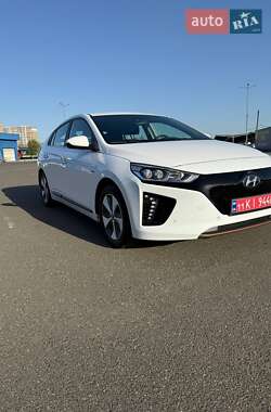 Хетчбек Hyundai Ioniq 2018 в 