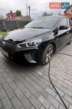 Хэтчбек Hyundai Ioniq 2017 в Луцке