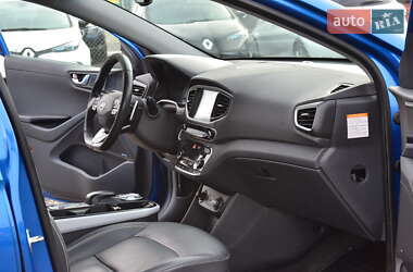 Хэтчбек Hyundai Ioniq 2016 в 