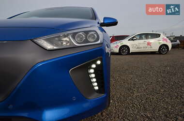 Хэтчбек Hyundai Ioniq 2016 в 