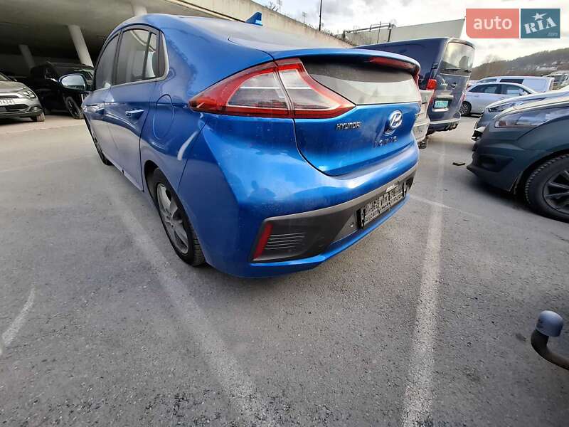 Хетчбек Hyundai Ioniq 2016 в Луцьку