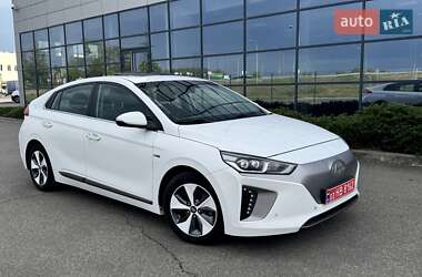 Хэтчбек Hyundai Ioniq 2018 в 