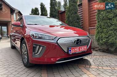 Ліфтбек Hyundai Ioniq 2019 в 