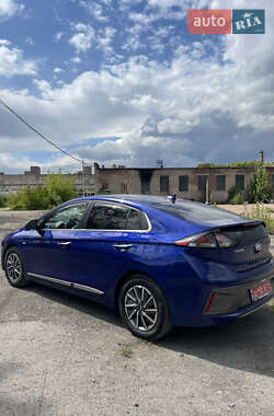 Лифтбек Hyundai Ioniq 2020 в 