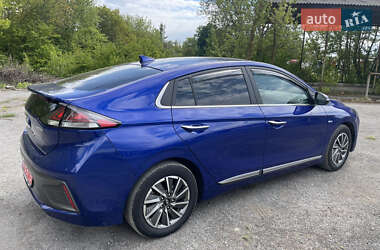 Лифтбек Hyundai Ioniq 2020 в 