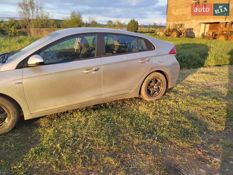 Ліфтбек Hyundai Ioniq 2019 в Івано-Франківську