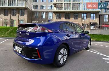 Хетчбек Hyundai Ioniq 2019 в 
