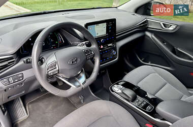 Лифтбек Hyundai Ioniq 2019 в 