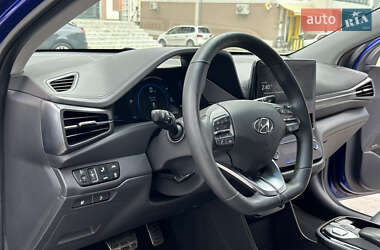 Лифтбек Hyundai Ioniq 2020 в 