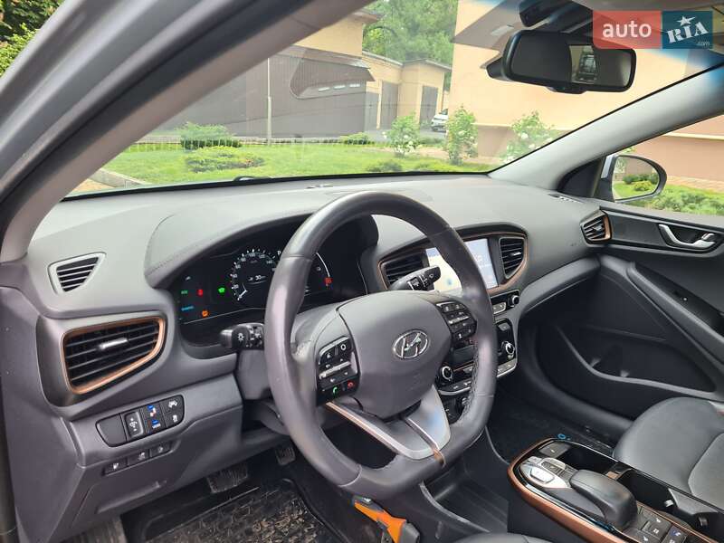 Хэтчбек Hyundai Ioniq 2018 в Виннице