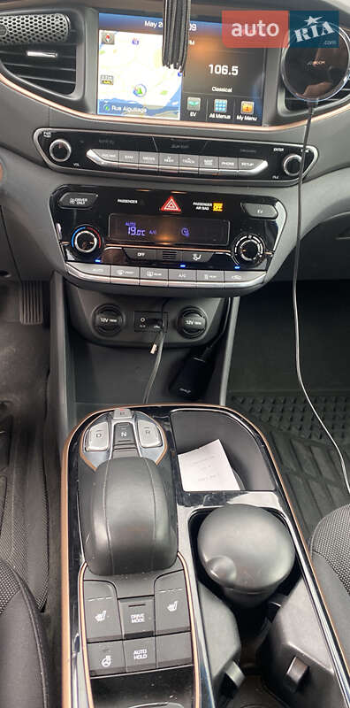 Хэтчбек Hyundai Ioniq 2018 в Киеве