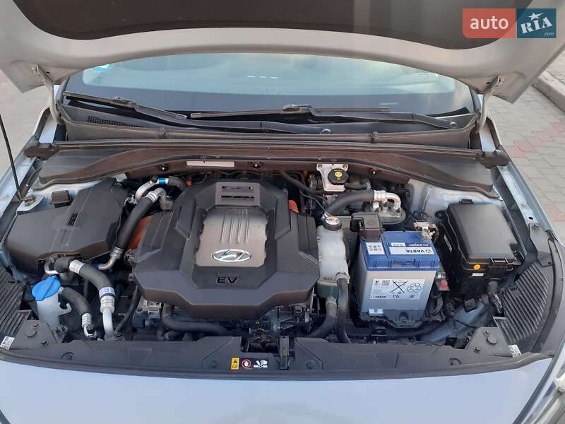 Хэтчбек Hyundai Ioniq 2018 в Владимире фото 26 Хэтчбек Hyundai Ioniq 2018 в Владимире