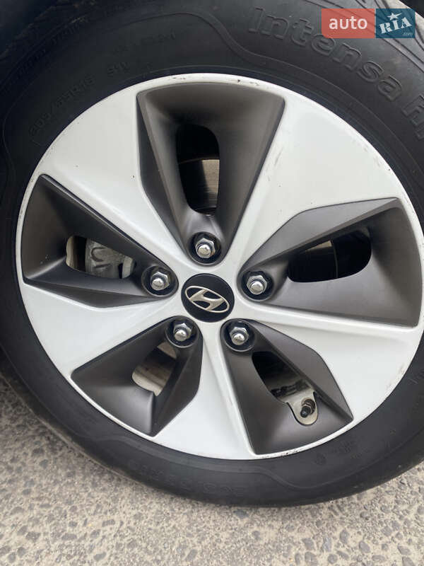 Хетчбек Hyundai Ioniq 2018 в Львові