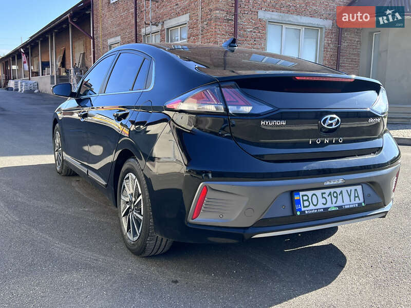 Лифтбек Hyundai Ioniq 2019 в Тернополе