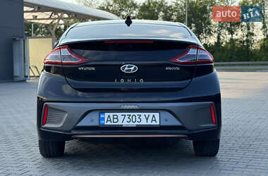 Хэтчбек Hyundai Ioniq 2018 в 
