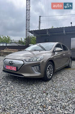 Лифтбек Hyundai Ioniq 2019 в Староконстантинове