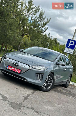 Ліфтбек Hyundai Ioniq 2019 в 