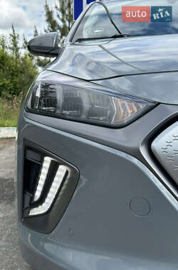Ліфтбек Hyundai Ioniq 2019 в 