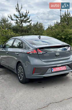 Ліфтбек Hyundai Ioniq 2019 в 