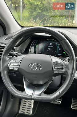 Ліфтбек Hyundai Ioniq 2019 в 