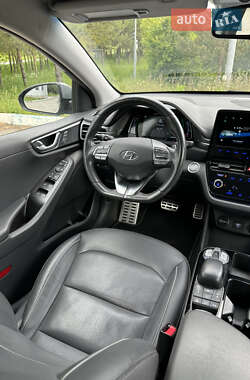 Ліфтбек Hyundai Ioniq 2019 в 