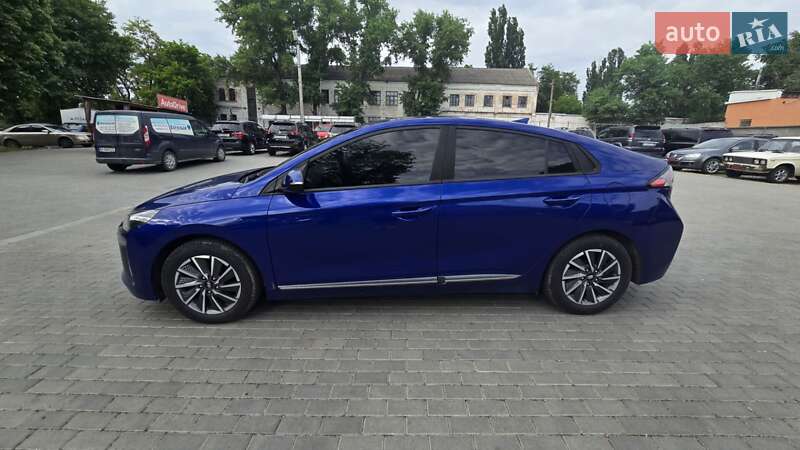Лифтбек Hyundai Ioniq 2021 в Кропивницком