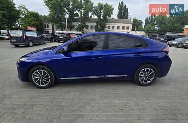 Лифтбек Hyundai Ioniq 2021 в 