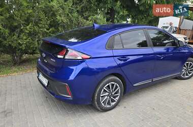 Лифтбек Hyundai Ioniq 2021 в 