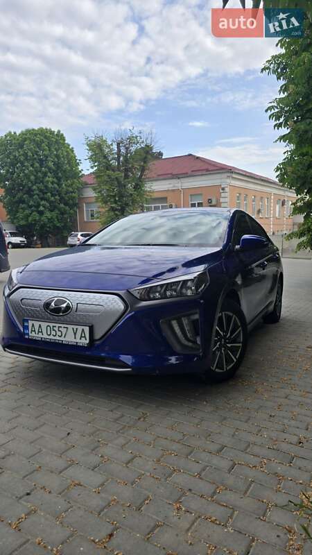 Лифтбек Hyundai Ioniq 2021 в 