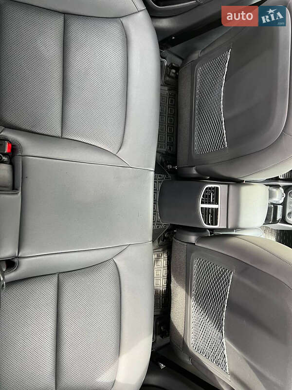 Ліфтбек Hyundai Ioniq 2021 в Львові