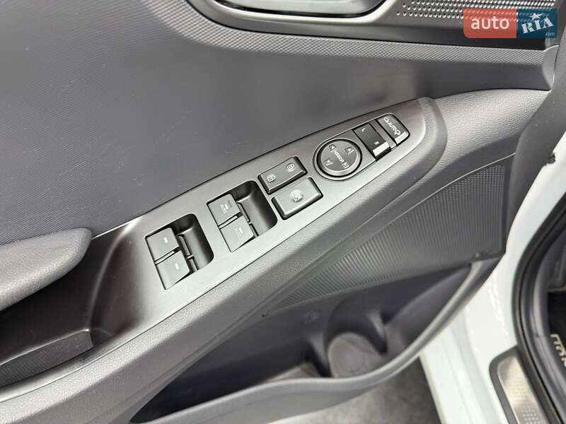 Хэтчбек Hyundai Ioniq 2019 в Луцке