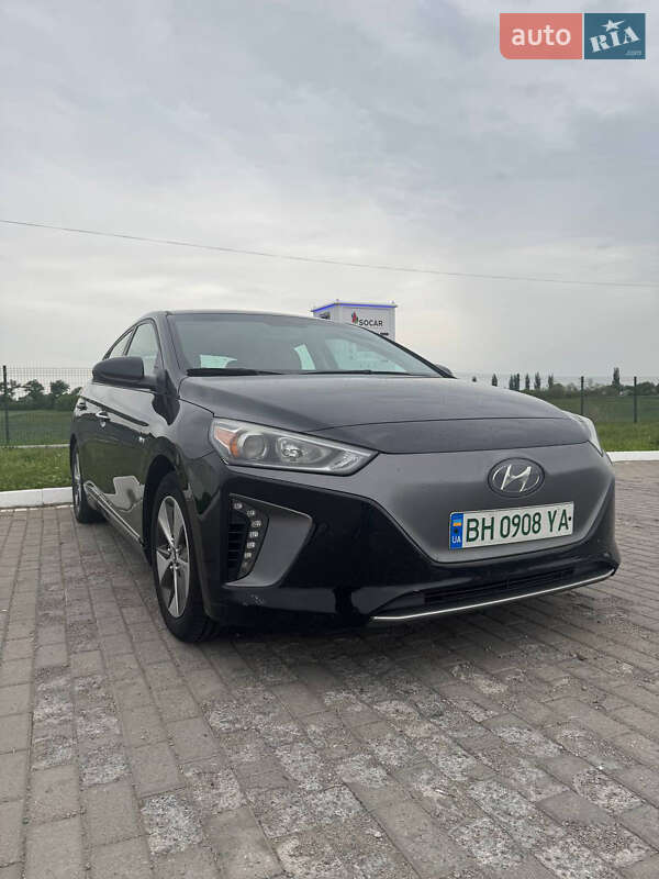 Хэтчбек Hyundai Ioniq 2017 в Черкассах фото 8 Хэтчбек Hyundai Ioniq 2017 в Черкассах