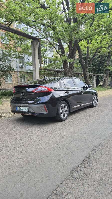 Хэтчбек Hyundai Ioniq 2016 в Николаеве