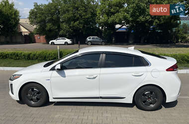 Лифтбек Hyundai Ioniq 2019 в 