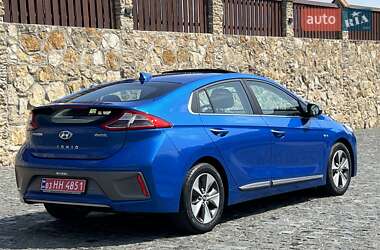 Хэтчбек Hyundai Ioniq 2017 в 