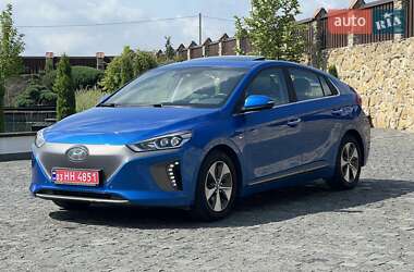 Хэтчбек Hyundai Ioniq 2017 в 