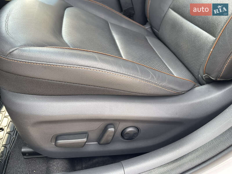 Хэтчбек Hyundai Ioniq 2017 в Луцке