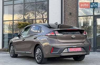 Ліфтбек Hyundai Ioniq 2020 в 