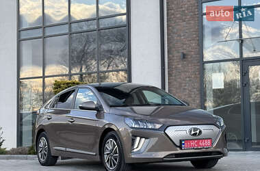 Ліфтбек Hyundai Ioniq 2020 в 
