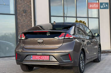 Ліфтбек Hyundai Ioniq 2020 в 