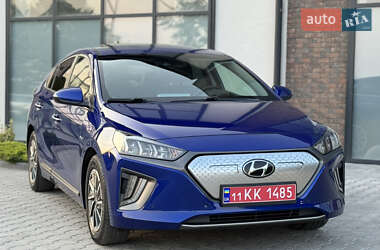 Лифтбек Hyundai Ioniq 2020 в 