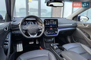 Лифтбек Hyundai Ioniq 2020 в 