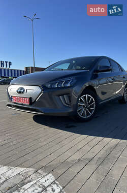 Хэтчбек Hyundai Ioniq 2019 в 