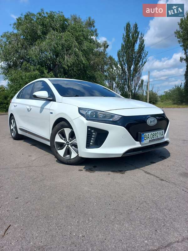 Хэтчбек Hyundai Ioniq 2018 в Кривом Роге