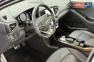 Лифтбек Hyundai Ioniq 2019 в 