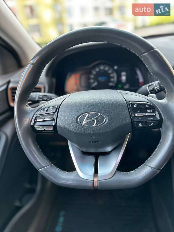 Ліфтбек Hyundai Ioniq 2019 в Стрию