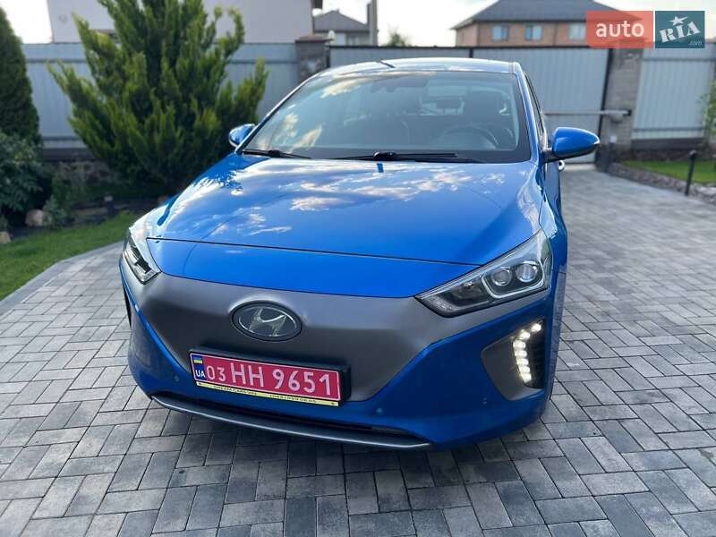 Хэтчбек Hyundai Ioniq 2016 в Виннице